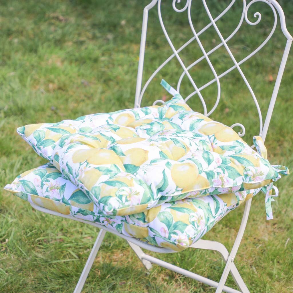 Vintage wrought iron on sale patio furniture cushions