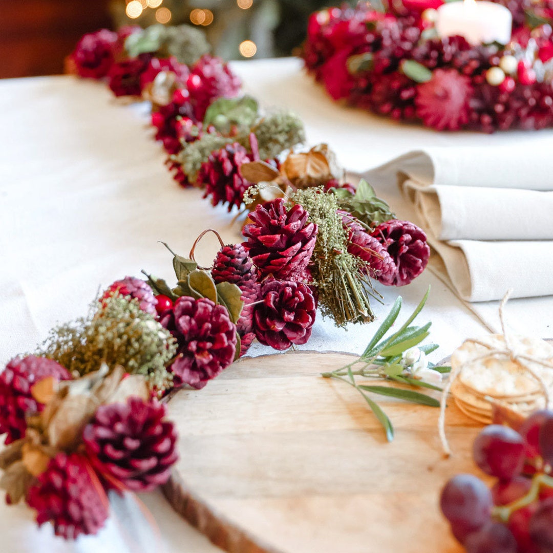 Cinnamon Pine Christmas Table Garland Decorative Pine Cone & Artificial