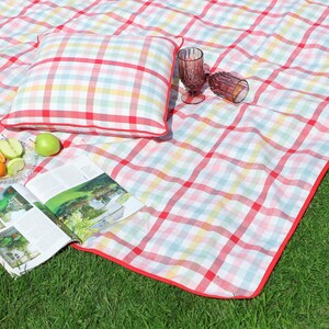Extra Large Reversible Picnic Blanket 100% Cotton Machine Washable Gingham Water Repellent Picnic Camping Mat Alfresco Dining Garden Gift