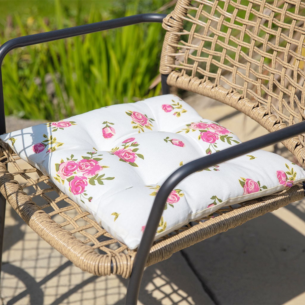 Mainstays brayhills bistro on sale patio furniture set
