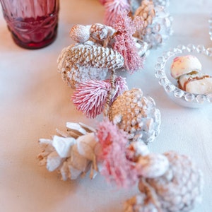 Christmas Dining Table Centrepiece Pine Cone & Pink Bauble Table Garland Swag Winter Dining Room Décor Garland