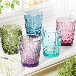 Set of 4 Glass Tumblers 250-280ml Embossed Water Juice Cocktail Glasses Vintage Style Embossed Dishwasher Safe Glassware