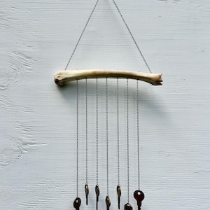 Gothic Deer Bone Key Wind Chime | Seven Vintage Keys | Handmade Oddities Wall Art | Found Object Decor | Witchy Dark Cottagecore