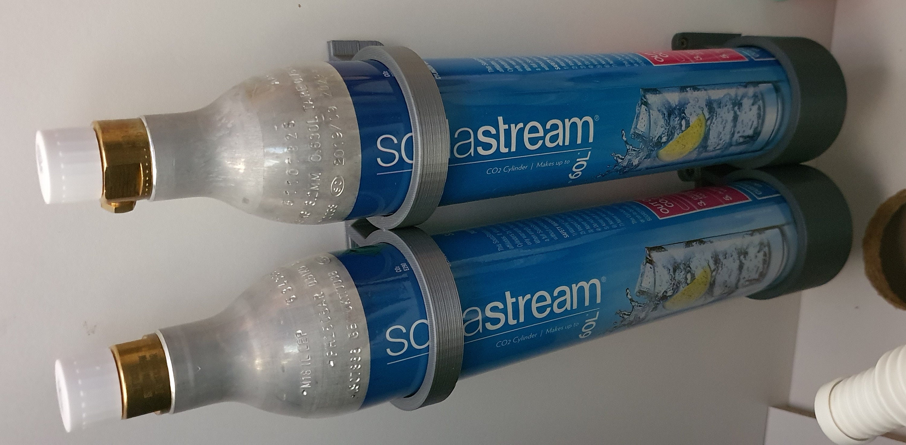 Fichier STL gratuit SodaStream Adaptateur de bouteille en verre
