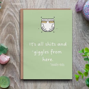 Lustige neue Babykarte - und kichert lustiges Rude-Design. Eine schöne Grußkarte für Babyparty und frischgebackene Eltern.