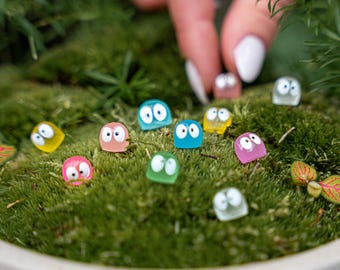 Set of 14 'Minis' - Miniature Figurines - Glow in the dark - Multi color - ↑ 1 cm
