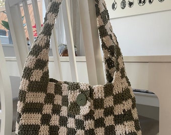 Sac au crochet CHESS damier, sac à bandoulière, sac à carreaux, sac à bandoulière, en fil recyclé, olive/ivoire, avec fermeture à bouton