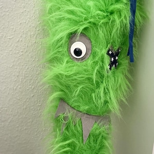 Cône d'école 70 cm monstre hirsute vert, cône d'école cool pour les enfants cool, en tissu, fait main