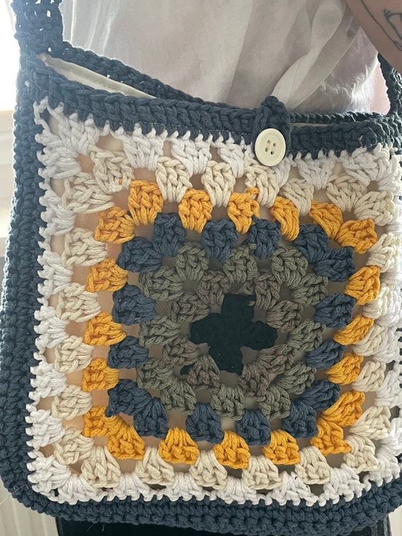Crochet bag Granny Square with closure and inner lining, bag crocheted from  recycled yarn, shoulder bag