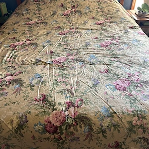 Vintage Lauren Ralph Lauren Adriana Multi Floral Sateen Comforter Floral Elegant King Bed