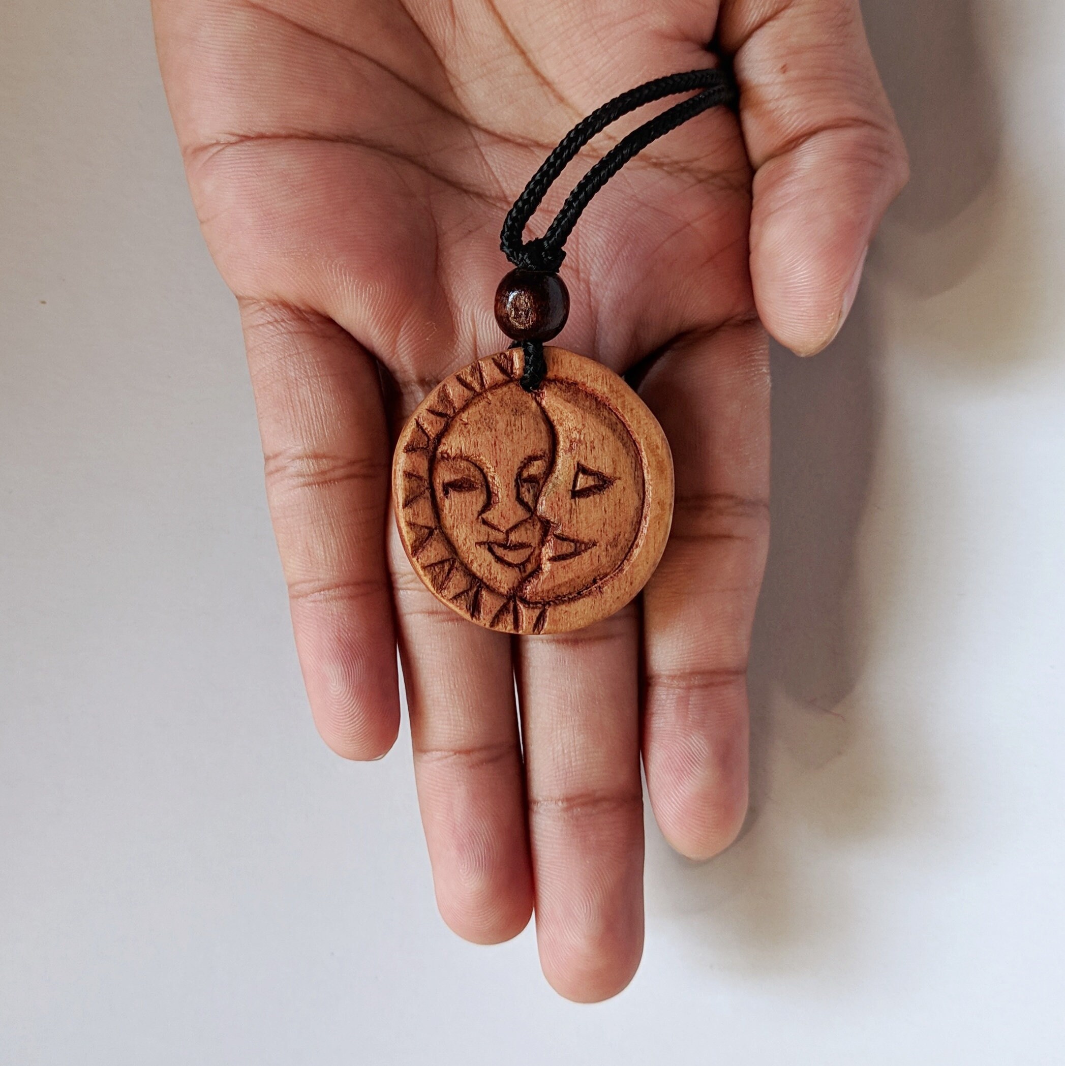 Ciondolo sole e luna ciondolo in legno gioielli in legno Etsy