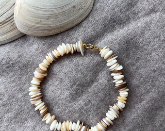 Seashell beaded anklet | Seashells anklet | Natural shell beads beaded anklet | Beach anklet, Shell beads jewelry