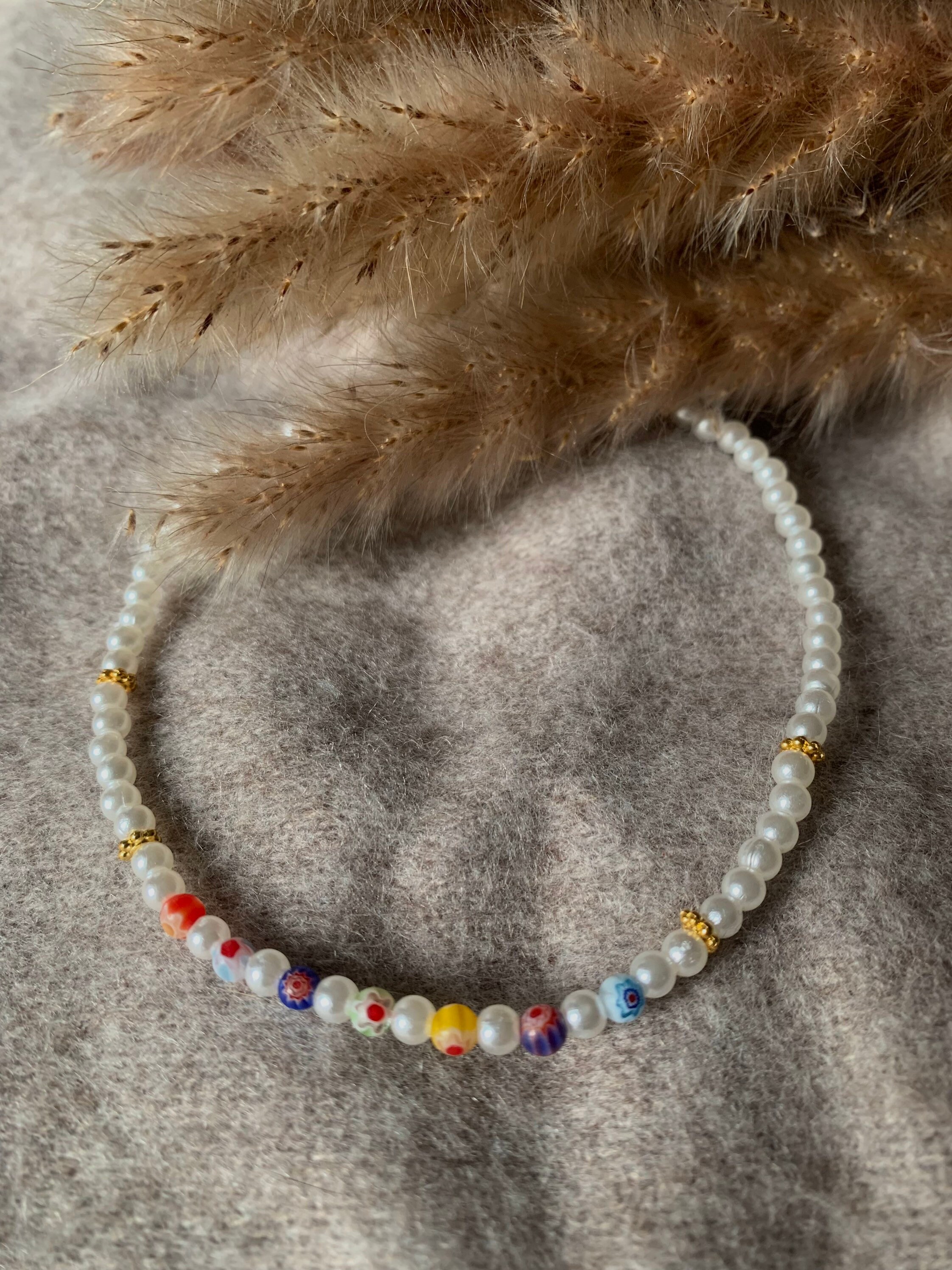 Boho Fußkettchen Mit Weißen Perlen | Elastisches Armband Für Frauen | Perfekt Für Strand, Hochzeit & Sommer