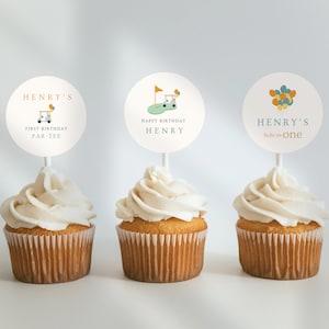 Hole In One Pierwsze Urodziny Cupcake Topper | Golf Pierwsze Urodziny Temat Przyjęcia | Golf Cart Party Decor | Pierwsze Urodziny Chłopca | Wydrukowana Babeczka