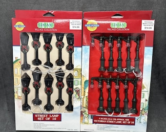 Vintage Lemax Village Collection VICTORIAN/WREATH Street Lamps 64122 & 34053