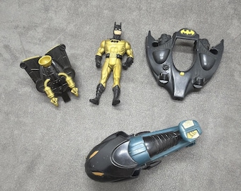 Vintage Kenner The Dark Knight Collection Batman Action Figure & Parts Lot