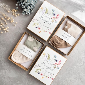 Schwangerschaft verkünden | Geschenkschachtel Wildblumen | Baby verkünden | Ihr werdet Oma und Opa | Babysocken Überraschung Baby