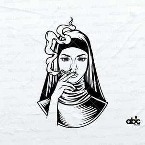 Könnte beinhalten: Schwarz-weiß-Illustration einer Nonne, die eine Zigarette raucht. Die Nonne trägt eine traditionelle Kutte mit einer Kapuze. Die Zigarette ist angezündet und es steigt Rauch auf.