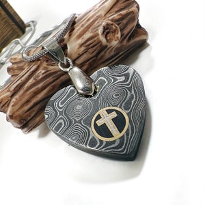 Damascus Steel Heart Necklace, Mens Necklace, Women Pendant, Damascus Style Pendant, Wife necklace, Gift for Him, Valentine Gift