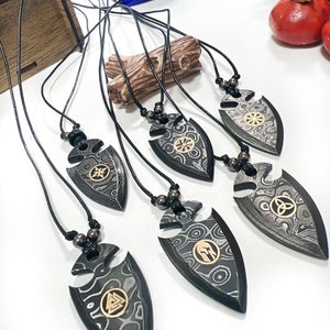 Damascus Arrow Pendant, Arrow Head Necklace, Geometric Men Jewelry, Arrow Necklace, Triangle Arrow Pendant, Arrowhead Protection Amulet,
