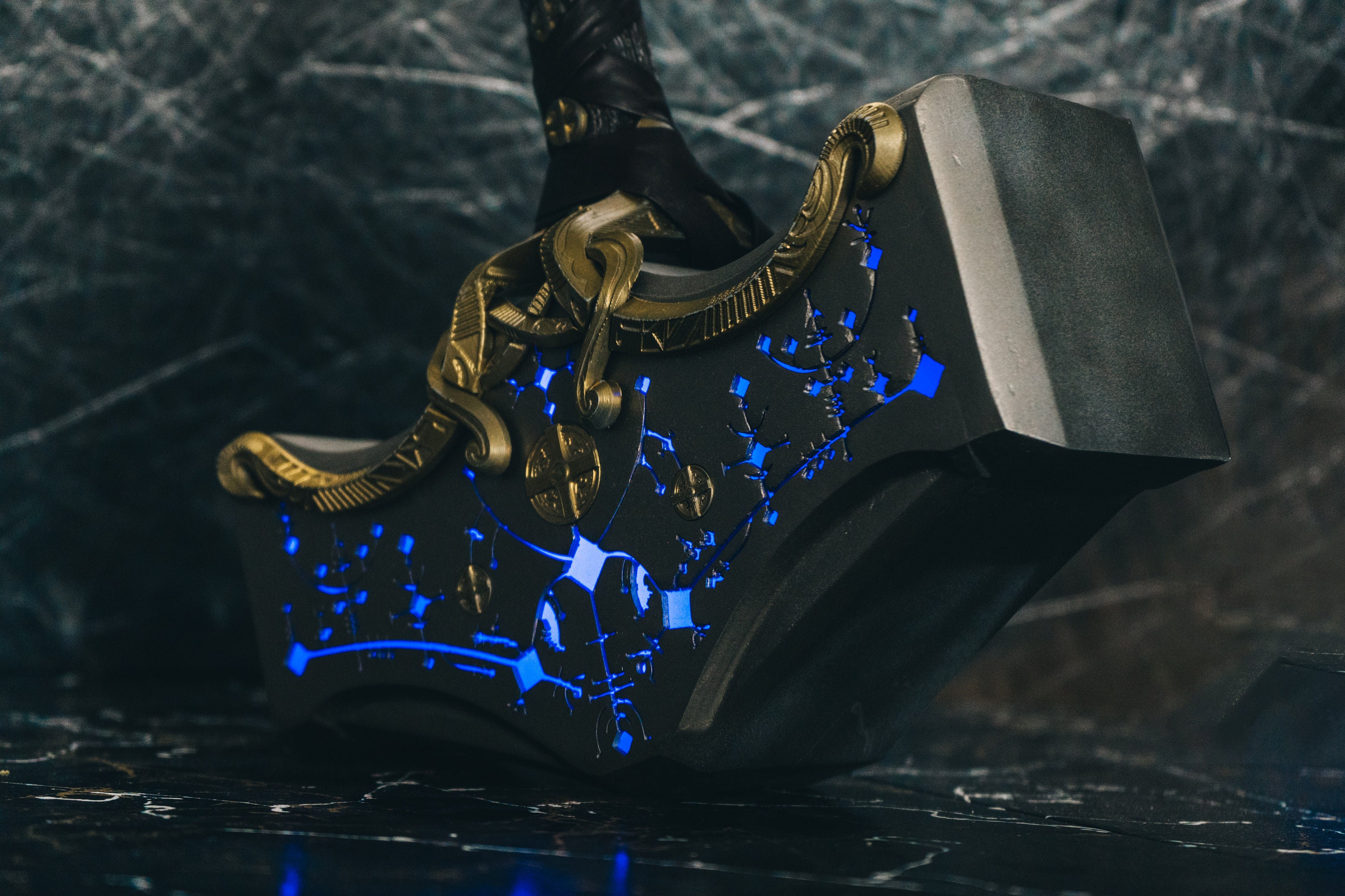 19 Foam GoW Mjolnir Thor Hammer Aesir Norse God Video Game Fantasy Cosplay  Prop