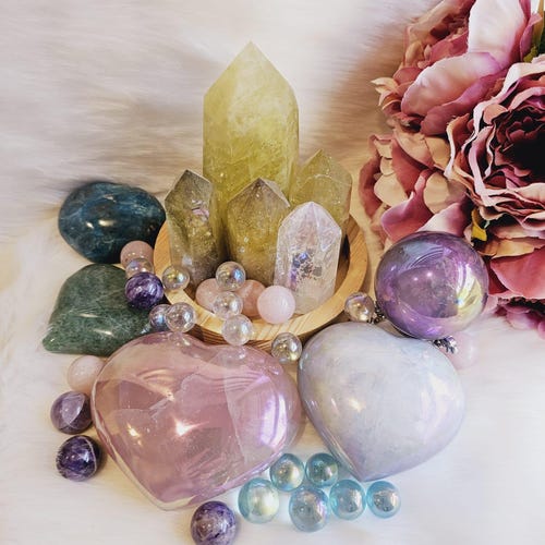 Beautiful Kunzite Resin Bear 134g Australia