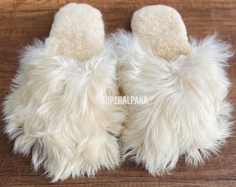 Alpaca fur slippers - alpaca slippers from Peru - unisex slippers - fur slippers - winter slippers - Gift for any occasion