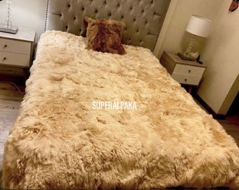 Luxurious beige Alpaca fur bedspread - handmade in Peru - Fur Throw Blanket - Alpaca fur bedspread - fur cover