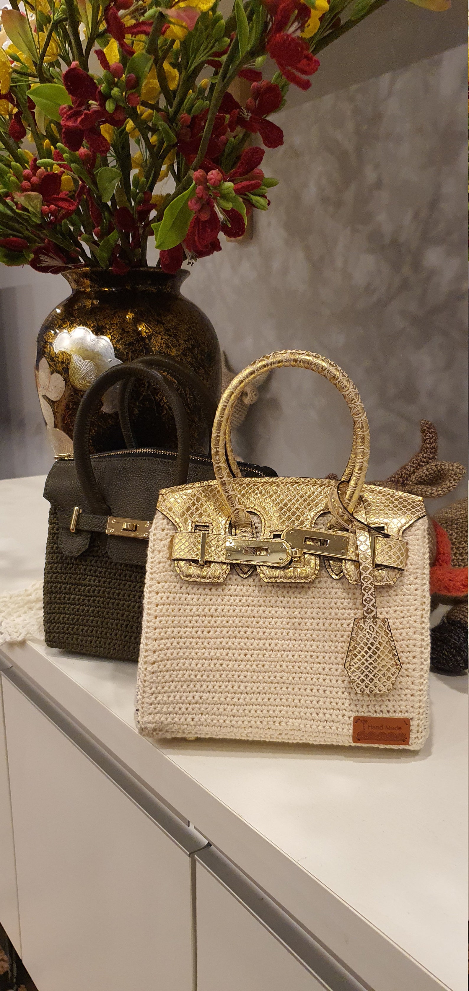 Damen Handtaschen mit der Kombination aus Gold und Weiß | Etsy