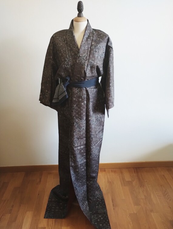 Chic Oshima Silk Tsumugi, Gray and Red Brown Vinta