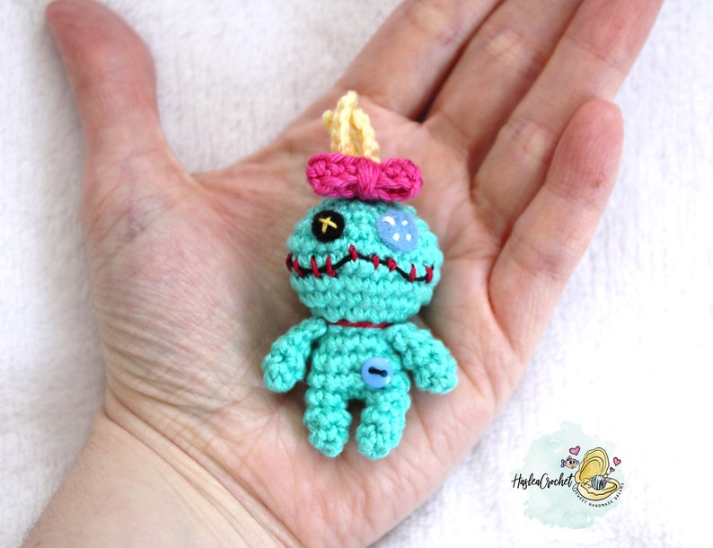 Modèle de poupée Amigurumi au crochet : Lilo et Scrump la tahitienne en anglais et en français image 8