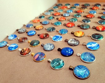 acrylic pour jewelry