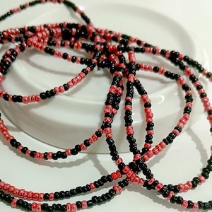 Black and rose-dried/African Waist Beads/Waist Beads / Belly Jewelry/Weighloss Tracker /Belly Beads/waistbeads /Screw Barrel Clasp