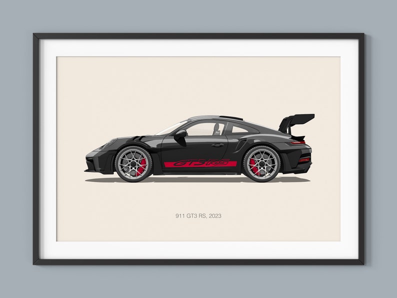 Puede incluir: Un Porsche 911 GT3 RS negro, un coche deportivo de alto rendimiento, se muestra en vista de perfil. El coche tiene un gran aler&oacute;n trasero y detalles rojos en el lateral.