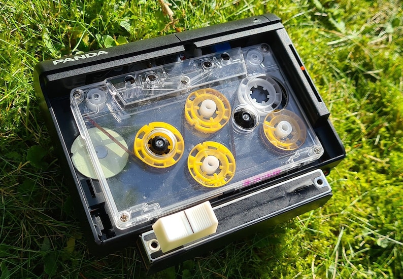 DictaDroneSLiDE-FM v3 (speed modded tape player w/fader)