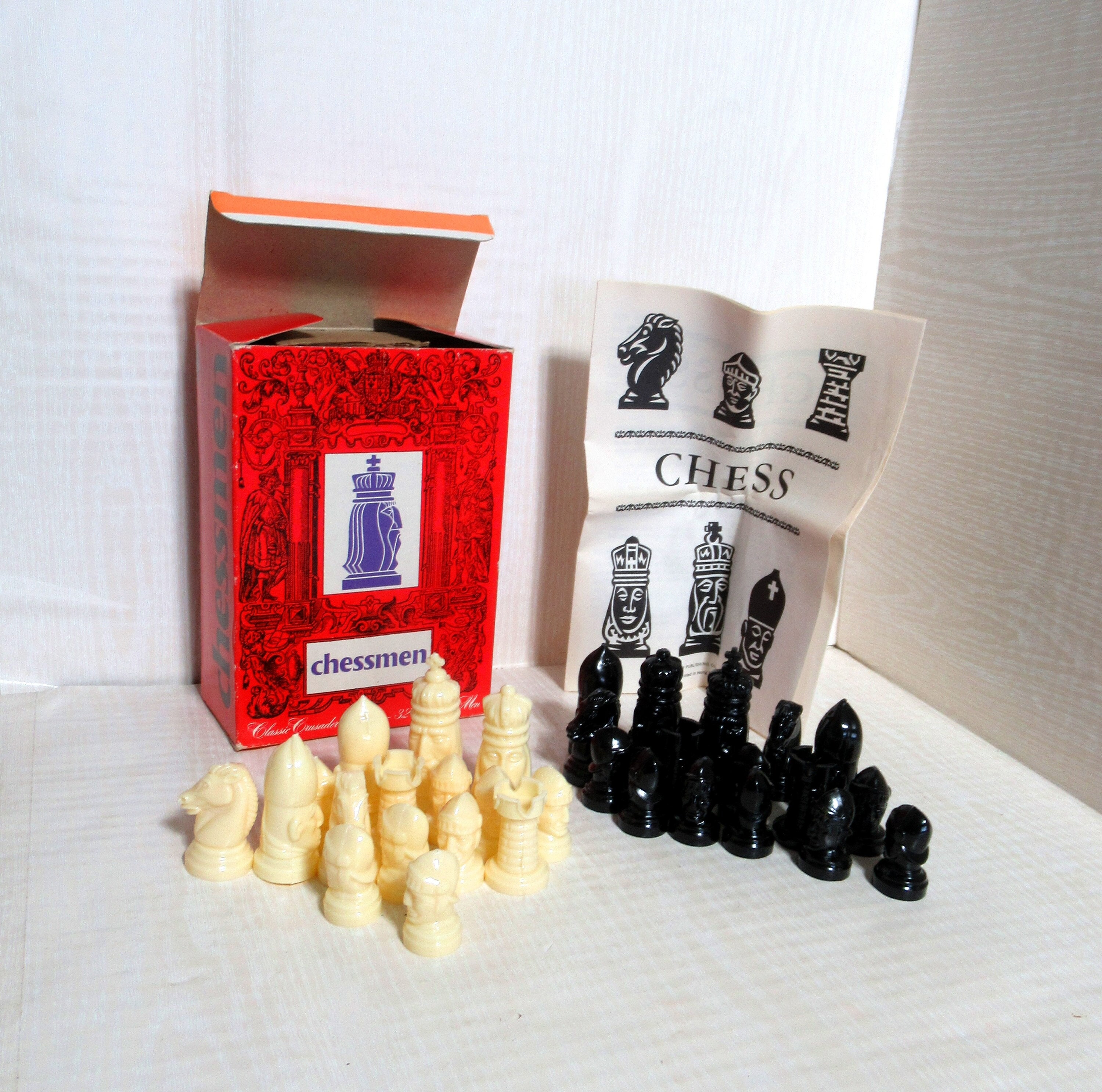 Park Game Series Plastic Chess Set Black & Sandal Pieces - 3.75