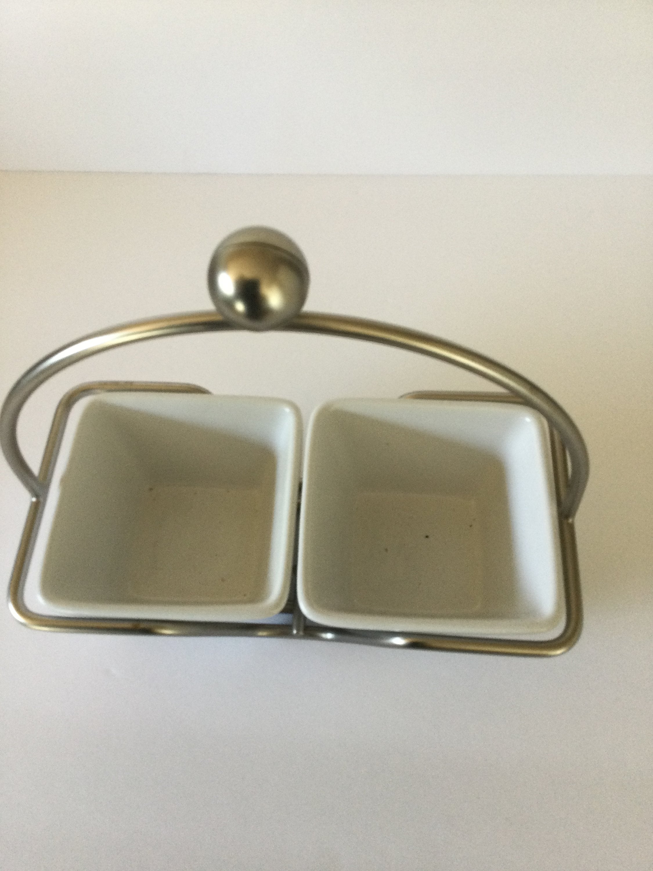 Plat à Condiments Pampered Chef – Trio Dots Bowl, 3 Sections, Motif Pois, Modèle 2078, Occasion
