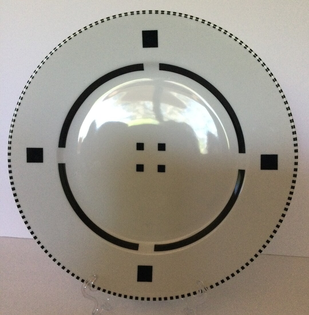 8 Swid Powell Tuxedo Pattern Black and White Luncheon Plates 8