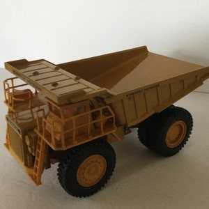 Komatsu H D 1200M Metal Truck By Yonezawa Toys Diapet 1/50 Scale