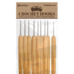 12-Piece Bamboo Handle Crochet Hook Set