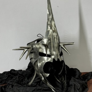 The Witch King of Angmar Helmet Nazgûl Witch King Helmet Dark Rider Costume Halloween High-Quality Fantasy Prop for Cosplay & Display