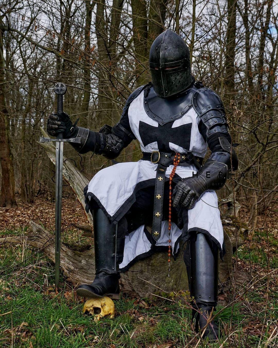 Medieval Black Templar Knight Full Body Armor Set - Fantasy Roman Armor Suit - Black Cross Templar Larp Armor - Cosplay Halloween Costume