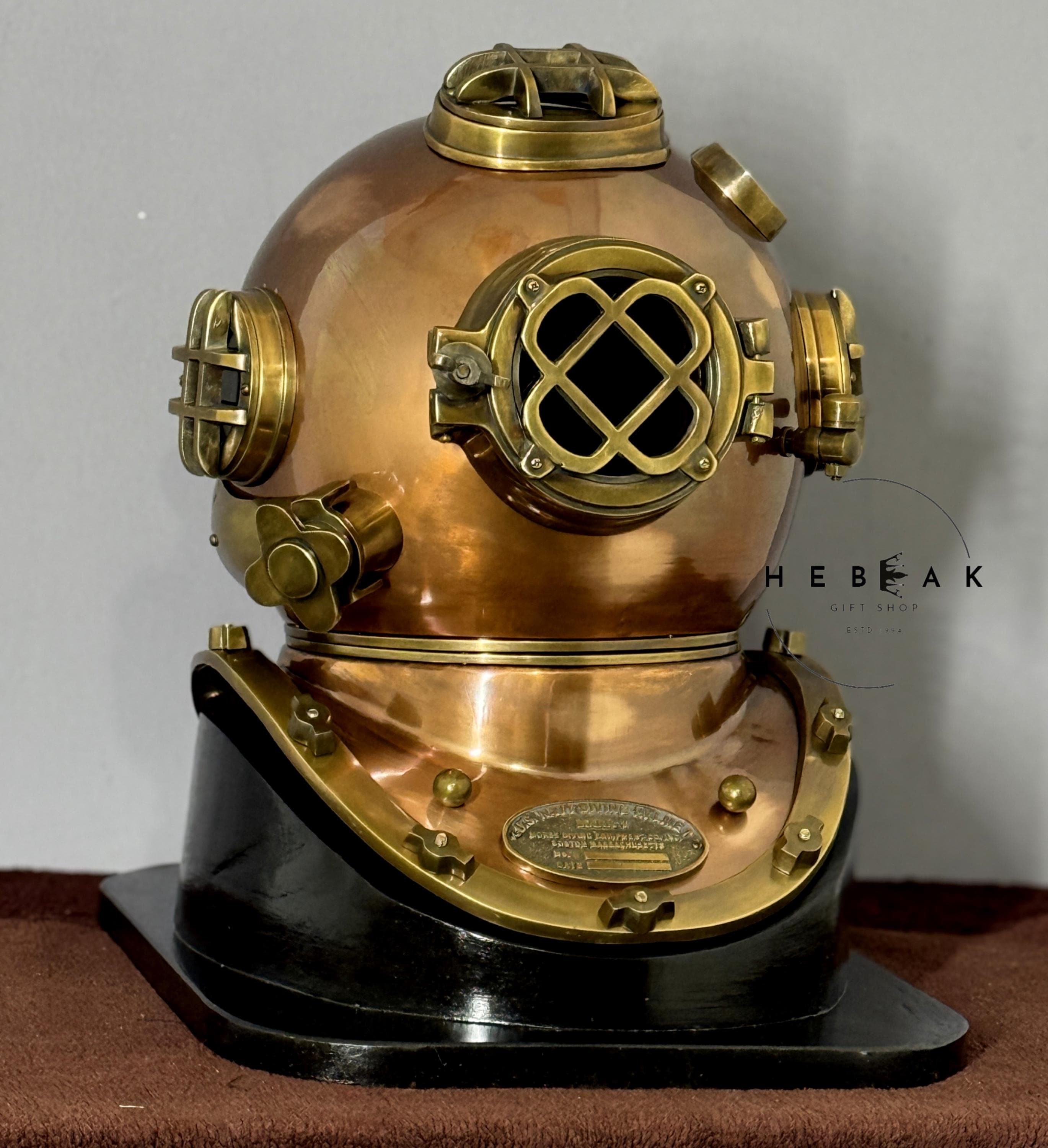 銅と真鍮のダイビングヘルメット マークVモデル：アメリカ海軍の装飾品