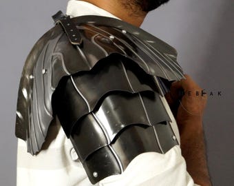 Black Nazgul Pauldrons/Nazgul Pauldrons for Dark Fantasy Costumes/Witch King Shoulder/Ring Wraith Armor Shoulder/Halloween Cosplay Costume