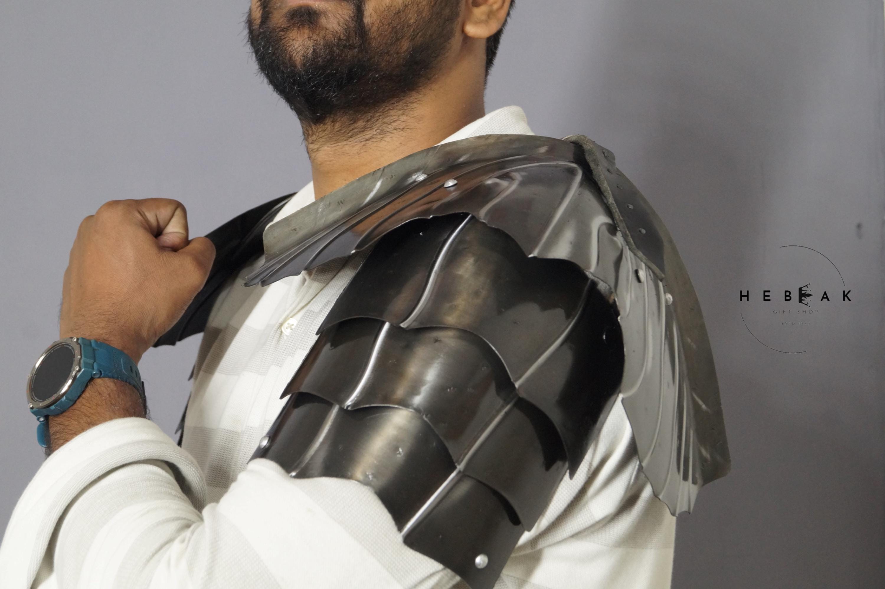 Costume Nazgul Medievale Con Spallacci Armatura - Costume Adulto Nero Per Cosplay E Halloween - Foto 3