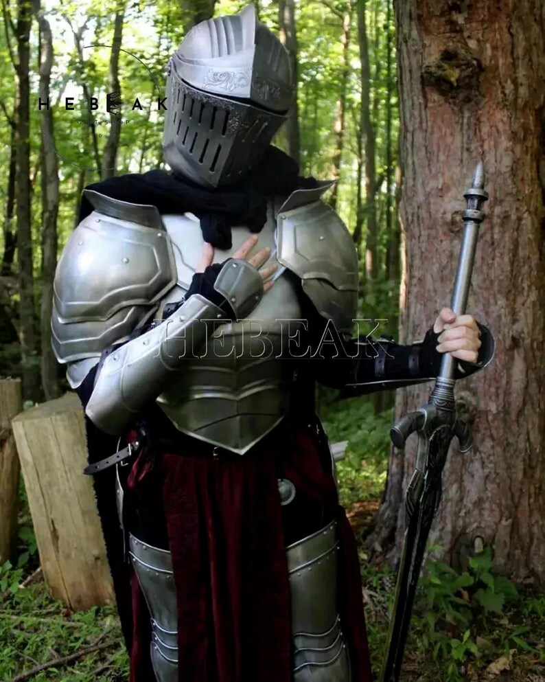 Lady Warrior Full Armor Suit with Black Cloak: Medieval Knight Cosplay image 5