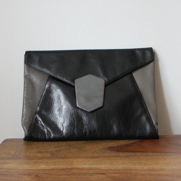 Vintage 80's Black and Gray Leather Clutch