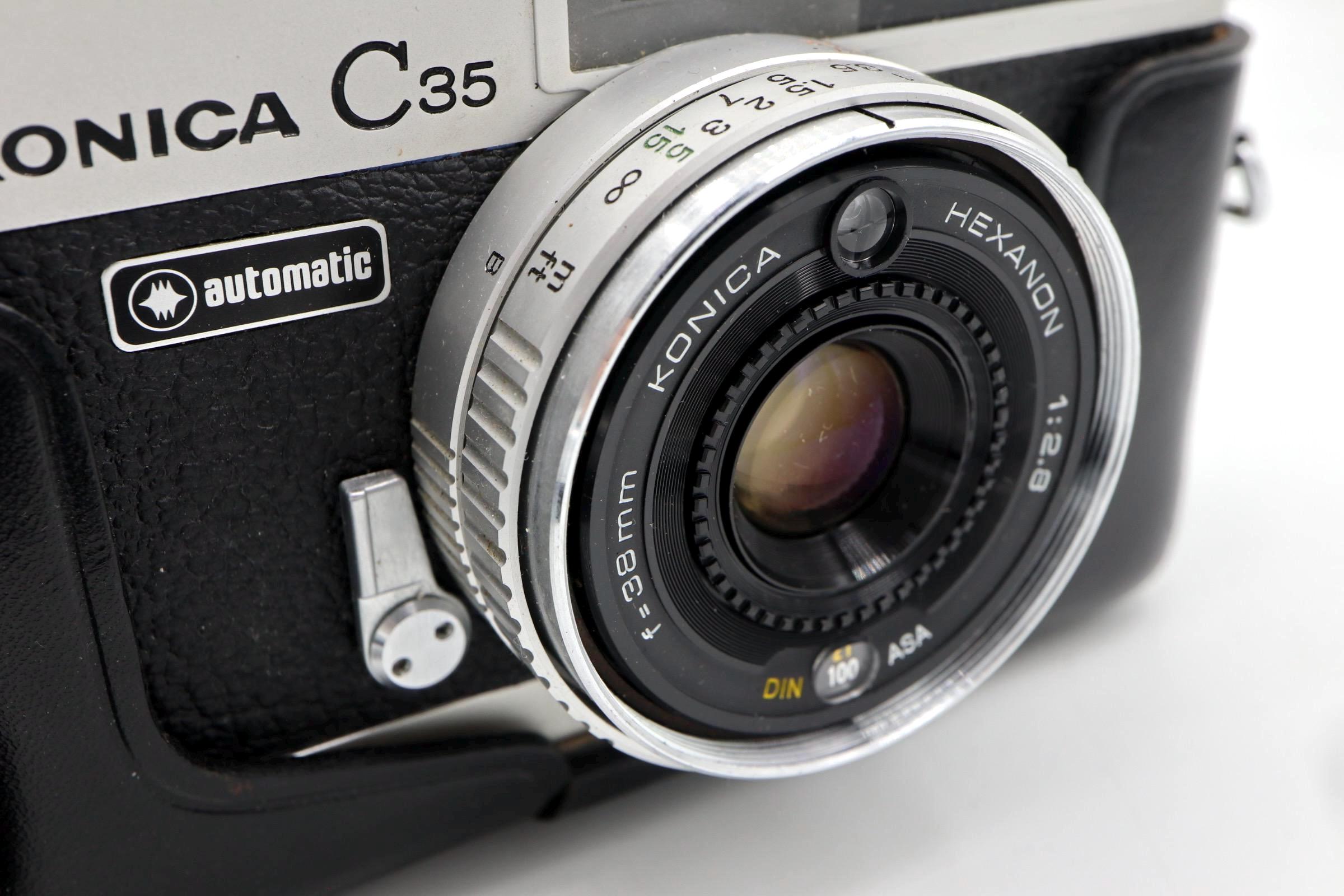 ヴィンテージ コニカ C35 フラッシュマティック 35 mm フィルムカメラ