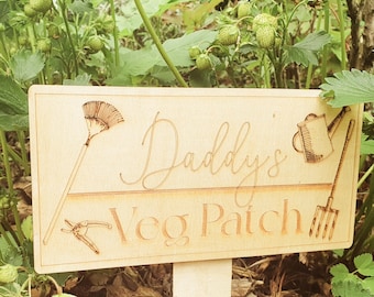 Custom Garden Vegetable Patch Sign - Personalised Wooden Veg Patch Planter Plaque - Includes Any Name - Garden Sign