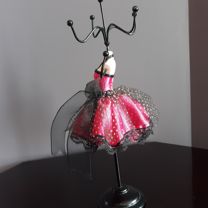 sparkling-pink-and-black-party-dress-on-mannequin-necklace-etsy